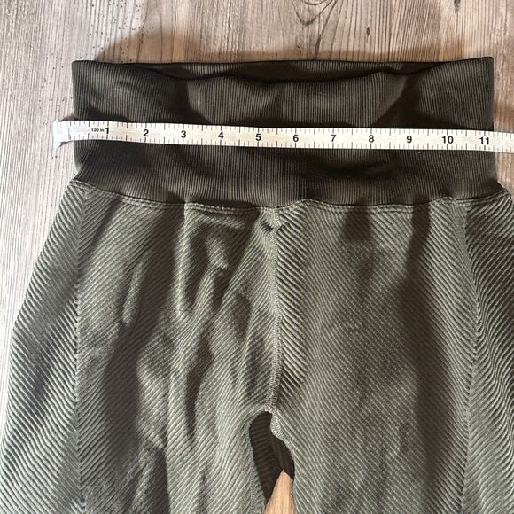 Free People Movement Green Athleisure Leggings Size Med/large - Picture 3 of 11